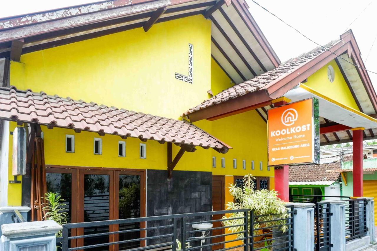 A Pousada Koolkost Syariah Near Malioboro Area Jogjacarta Exterior foto