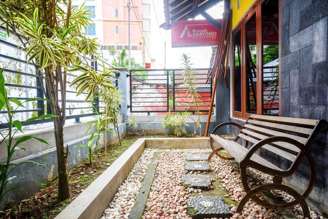 A Pousada Koolkost Syariah Near Malioboro Area Jogjacarta Exterior foto